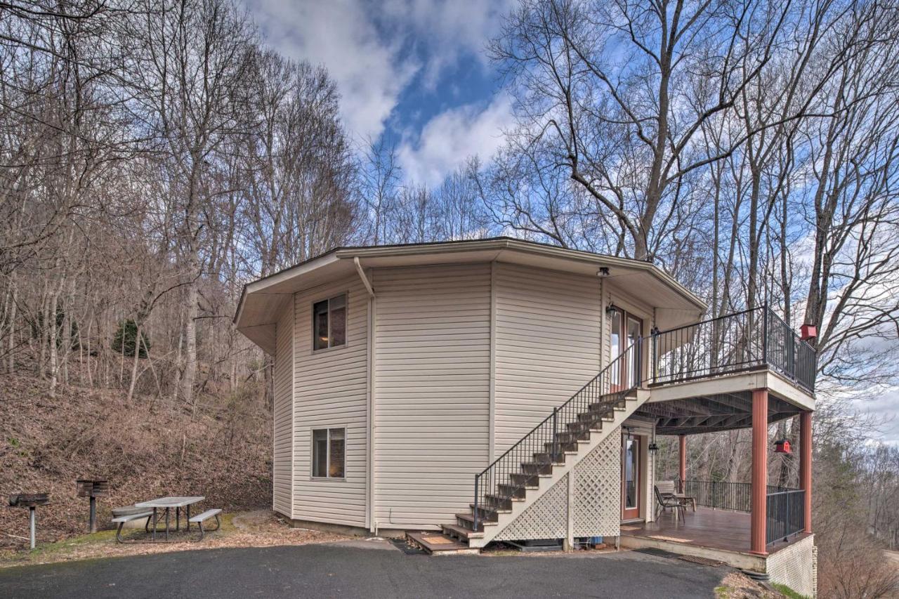 Charming Burnsville Apt With Mountain Views And Deck! Εξωτερικό φωτογραφία