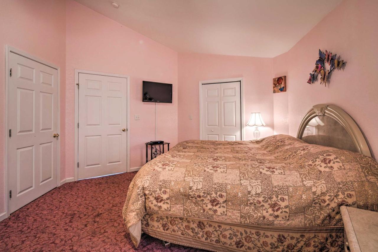 Charming Burnsville Apt With Mountain Views And Deck! Εξωτερικό φωτογραφία